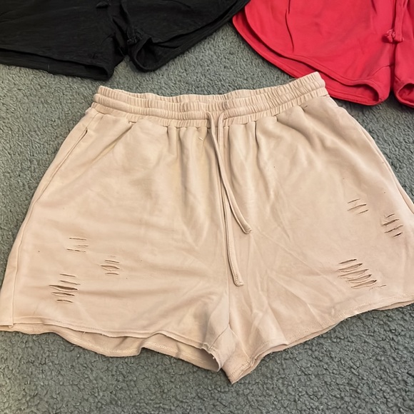 Bundle of shorts - Picture 4 of 4